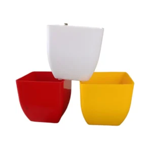 4 Plastic flowerpots (pack of 3) square